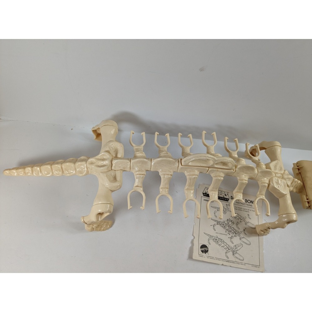 MOTU Vintage He-Man 1984 BATTLE BONES Action Figure Carrier Masters of universe - Picture 9 of 14